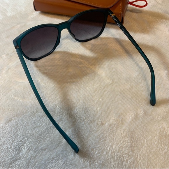 Green Fossil Sunglasses - Picture 3 of 10
